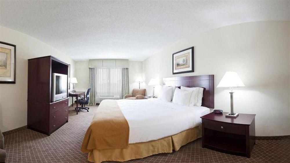 Holiday Inn Express Warrenton By Ihg Buitenkant foto